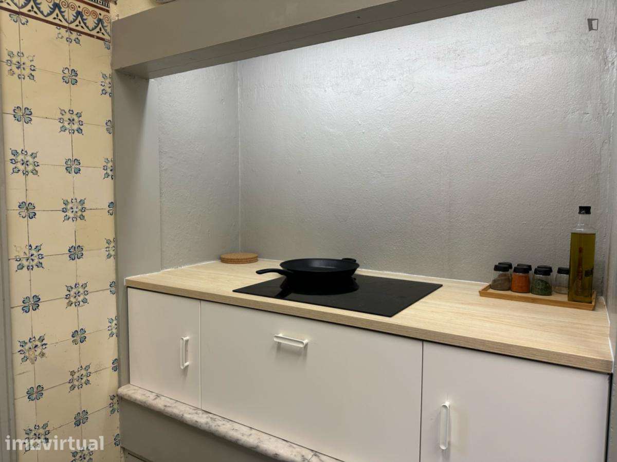 Quarto - localizado em Marquês de Pombal Lisbon - Grande imagem: 4/9