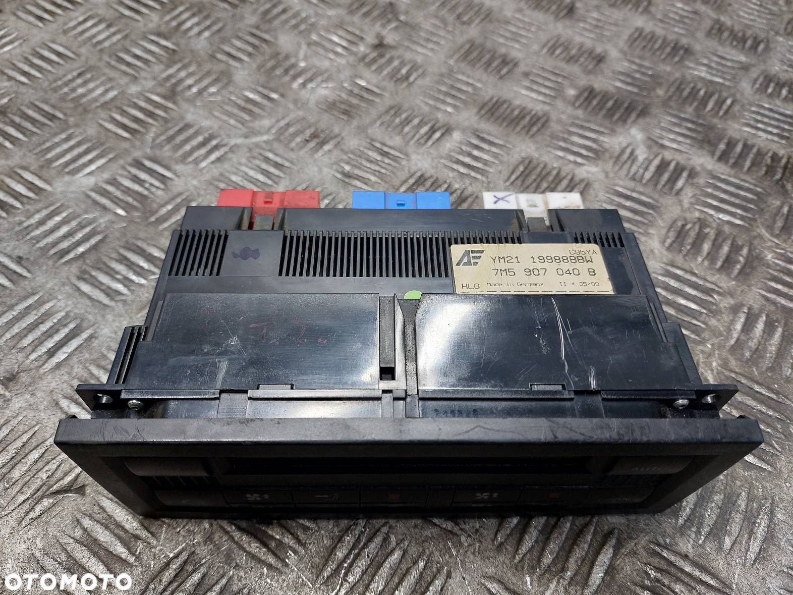 PANEL NAWIEWU FORD GALAXY MK1 LIFT 7M5907040B - 2