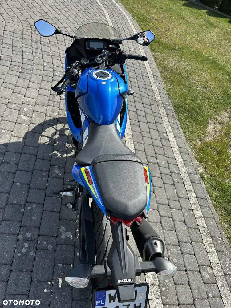 Suzuki GSX-R - 7