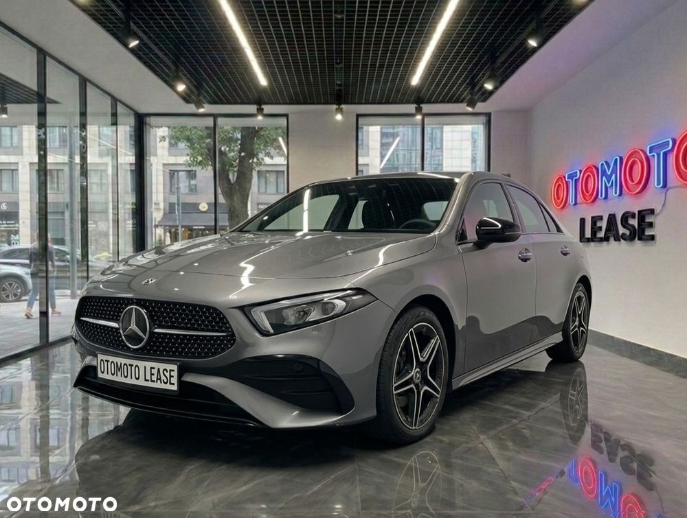 Mercedes-Benz Klasa A 200 AMG Line 7G-DCT - 2
