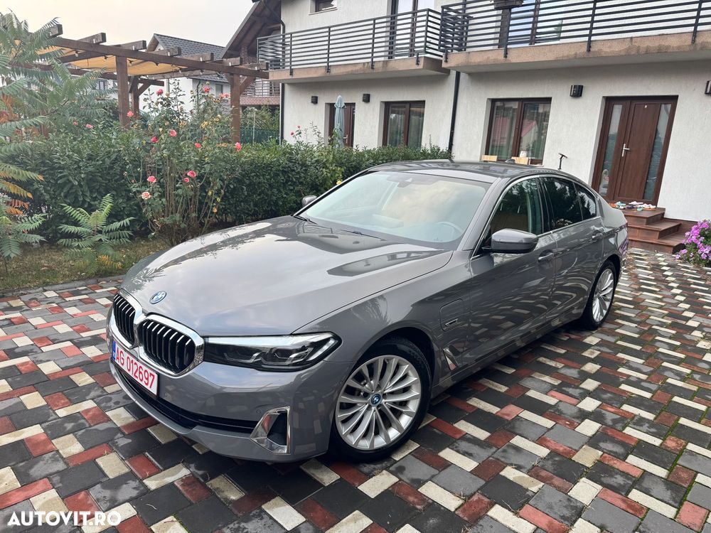 BMW Seria 5 520e Aut. Luxury Line - 25