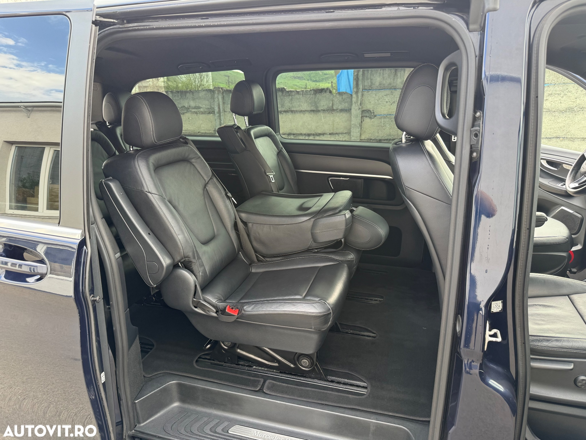 Mercedes-Benz V 250 (BlueTEC) d lang 4Matic 7G-TRONIC Avantgarde Edition - 26