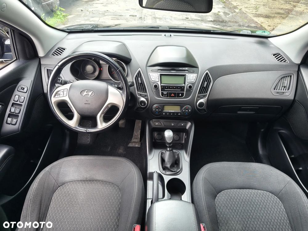 Hyundai ix35 1.6 2WD Fifa World Cup Edition - 5