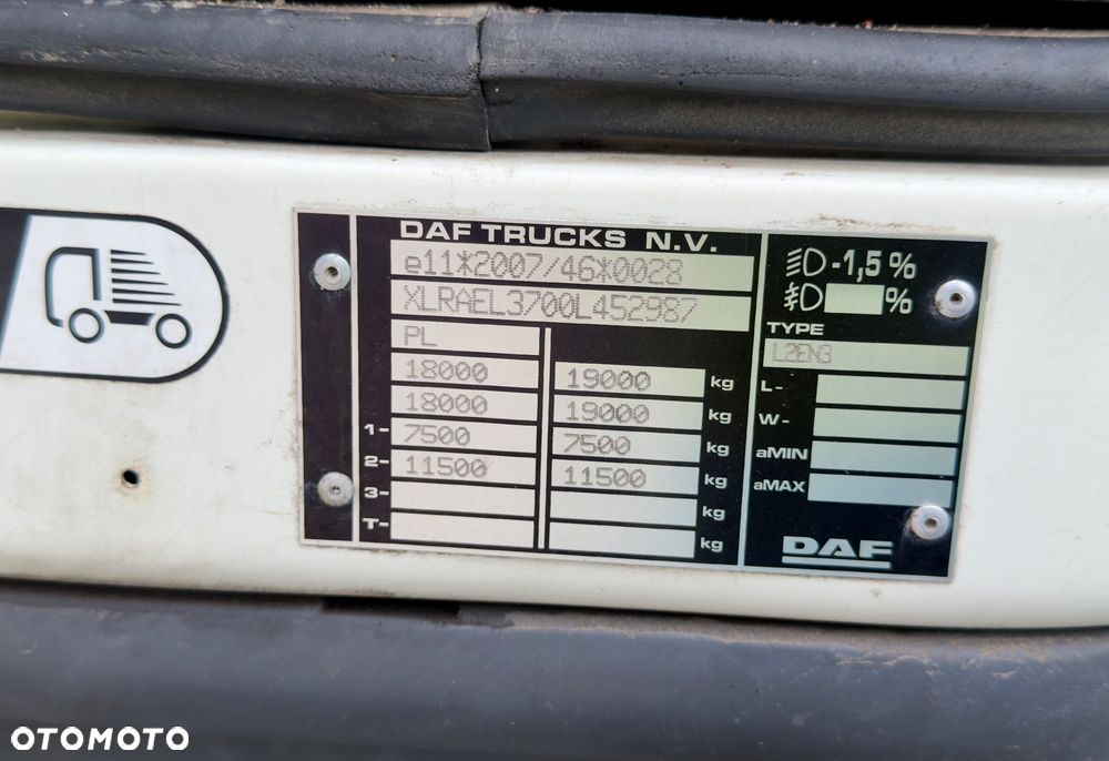 DAF LF 280 // XARIOS 500 /// Chłodnia /// Winda Dhollandoa - 10