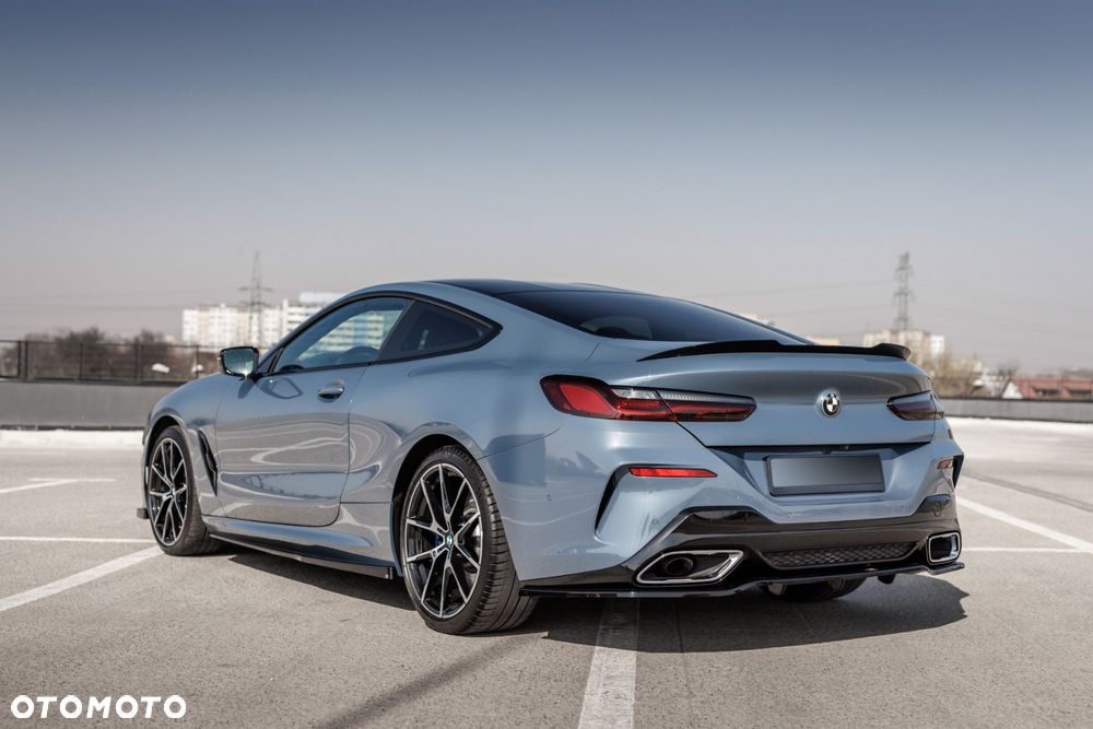 BMW Seria 8 - 33