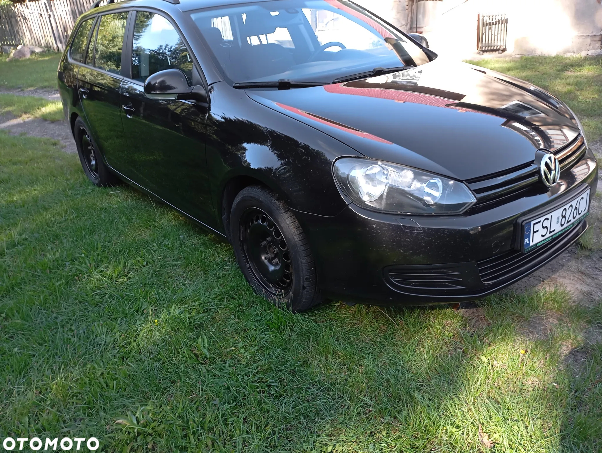 Volkswagen Golf VI 1.6 TDI BlueMot Comfortline - 4