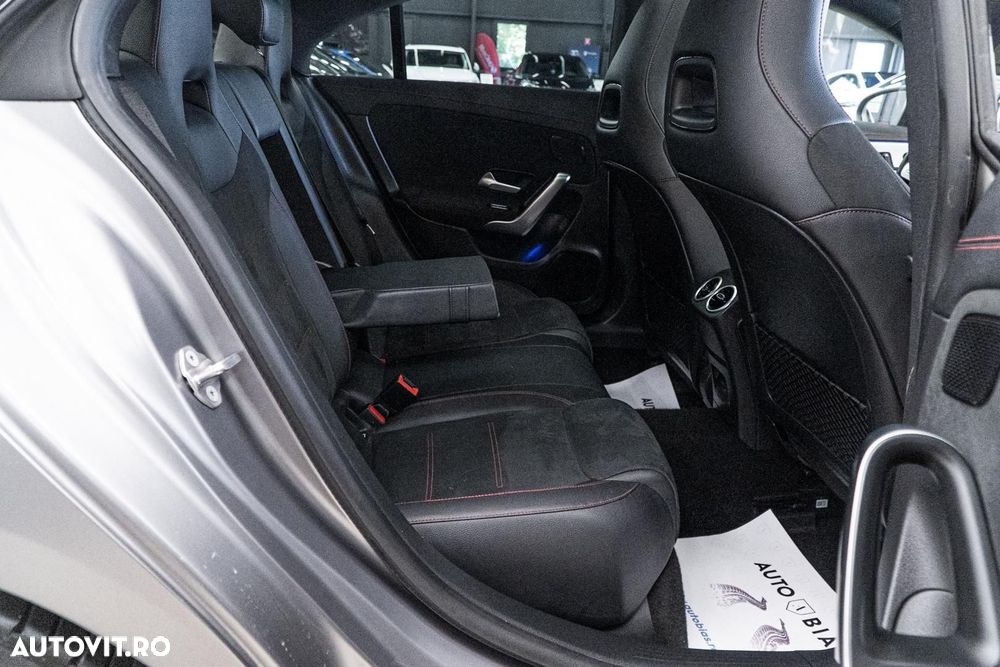 Mercedes-Benz CLA 200 7G-DCT Edition AMG Line - 9