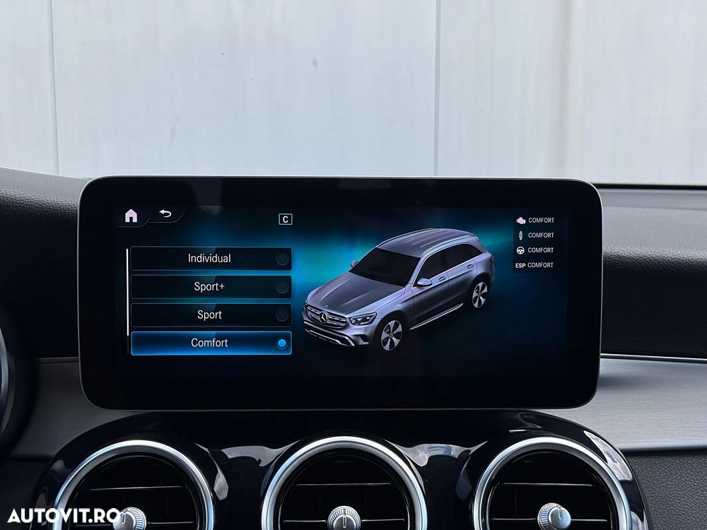 Mercedes-Benz GLC 220 d 4MATIC 9G-TRONIC AMG Line Plus - 32