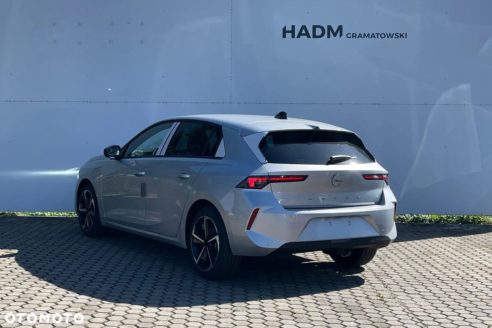 Opel Astra VI 1.2 T Edition S&S - 8