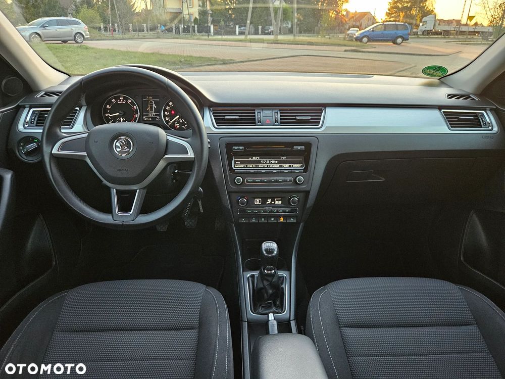 Skoda RAPID 1.2 TSI (Green tec) Ambition - 8