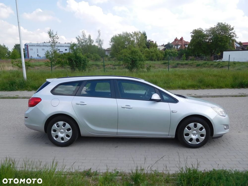 Opel Astra 1.3 CDTI DPF EcoFLEX 150 Jahre - 18
