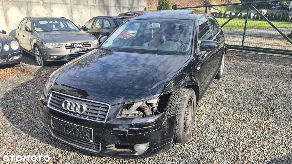 Audi A3 3-drzwiowe 2.0 FSI Ambiente - 2