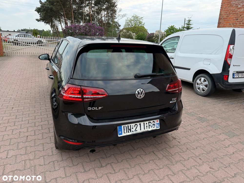 Volkswagen Golf - 12
