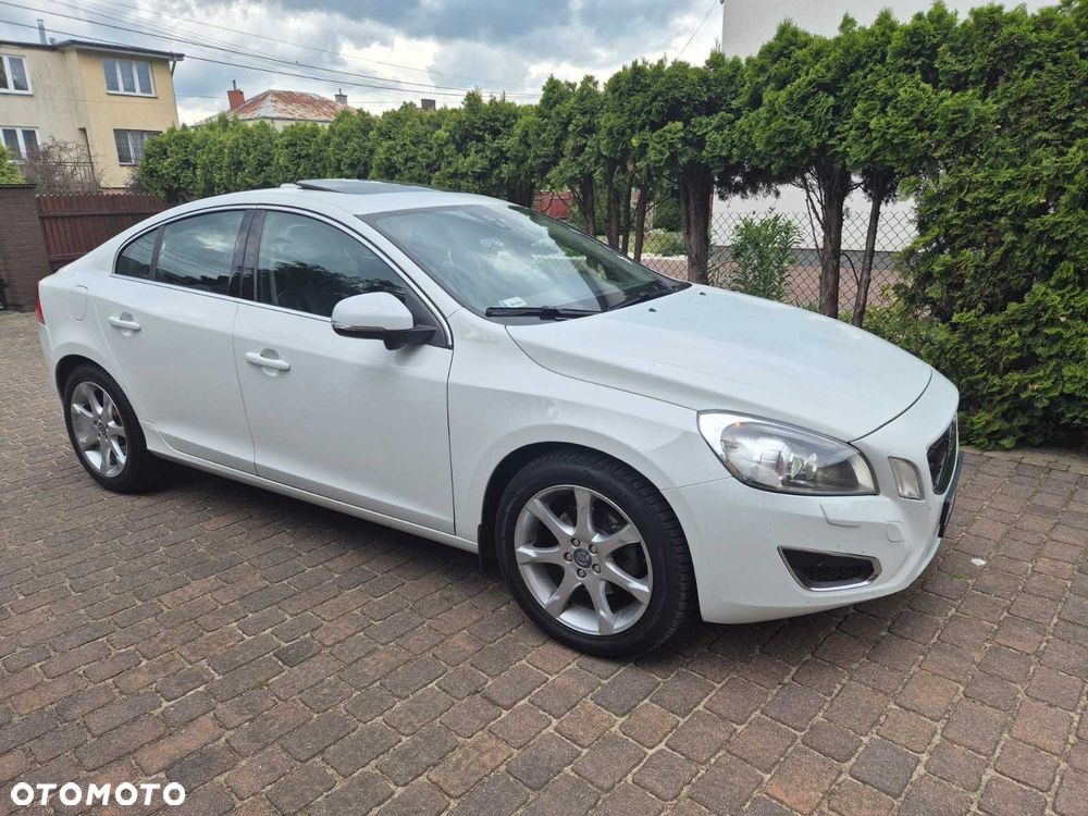 Volvo S60 - 1