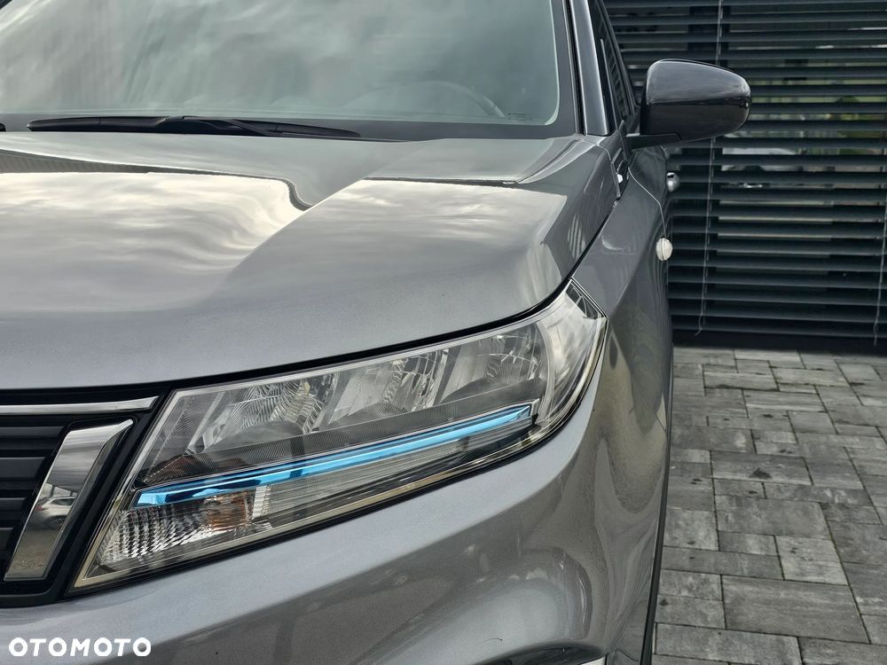 Suzuki Vitara 1.5 Dualjet Hybrid Allgrip AGS Comfort+ - 24