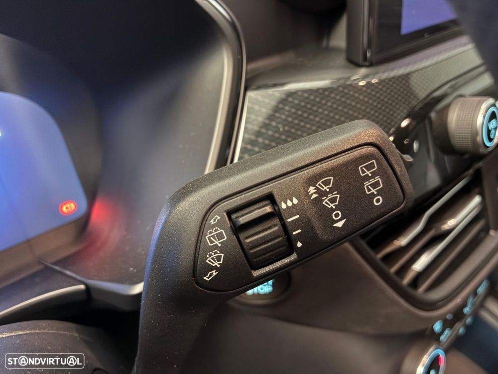 Ford Kuga - 29
