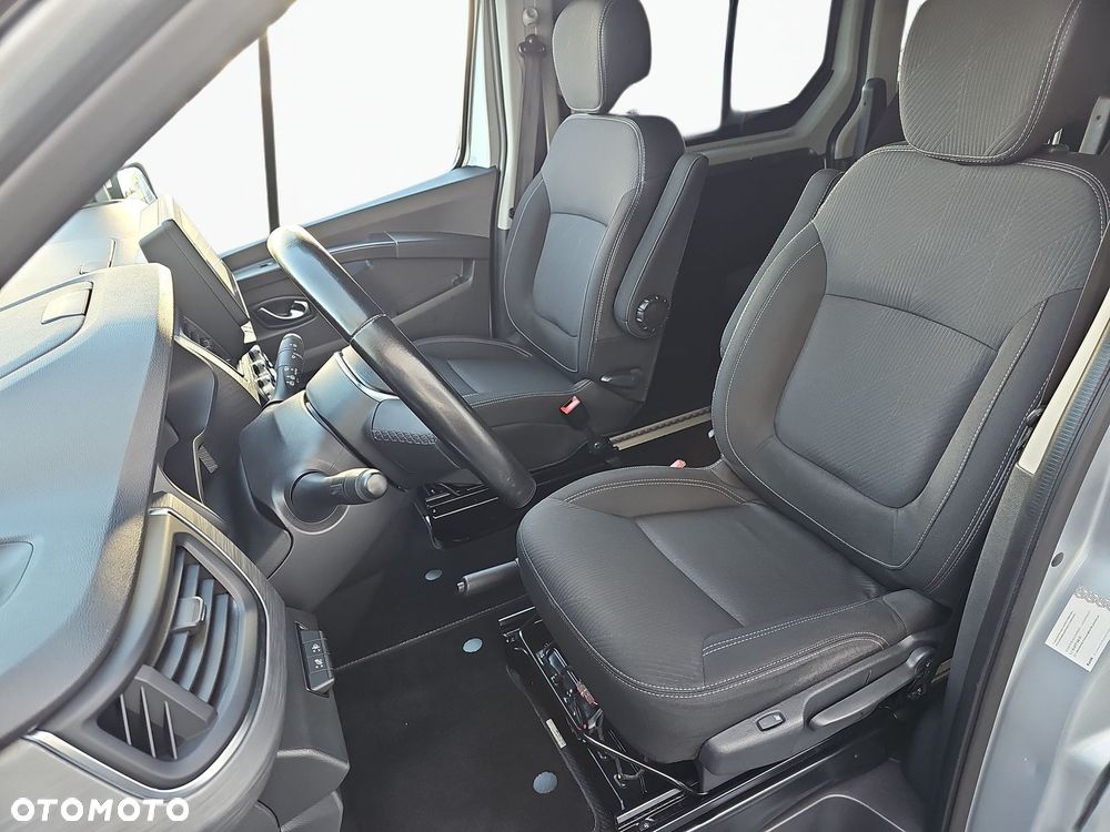 Renault Trafic Grand 2.0 dCi Escapade EDC - 12
