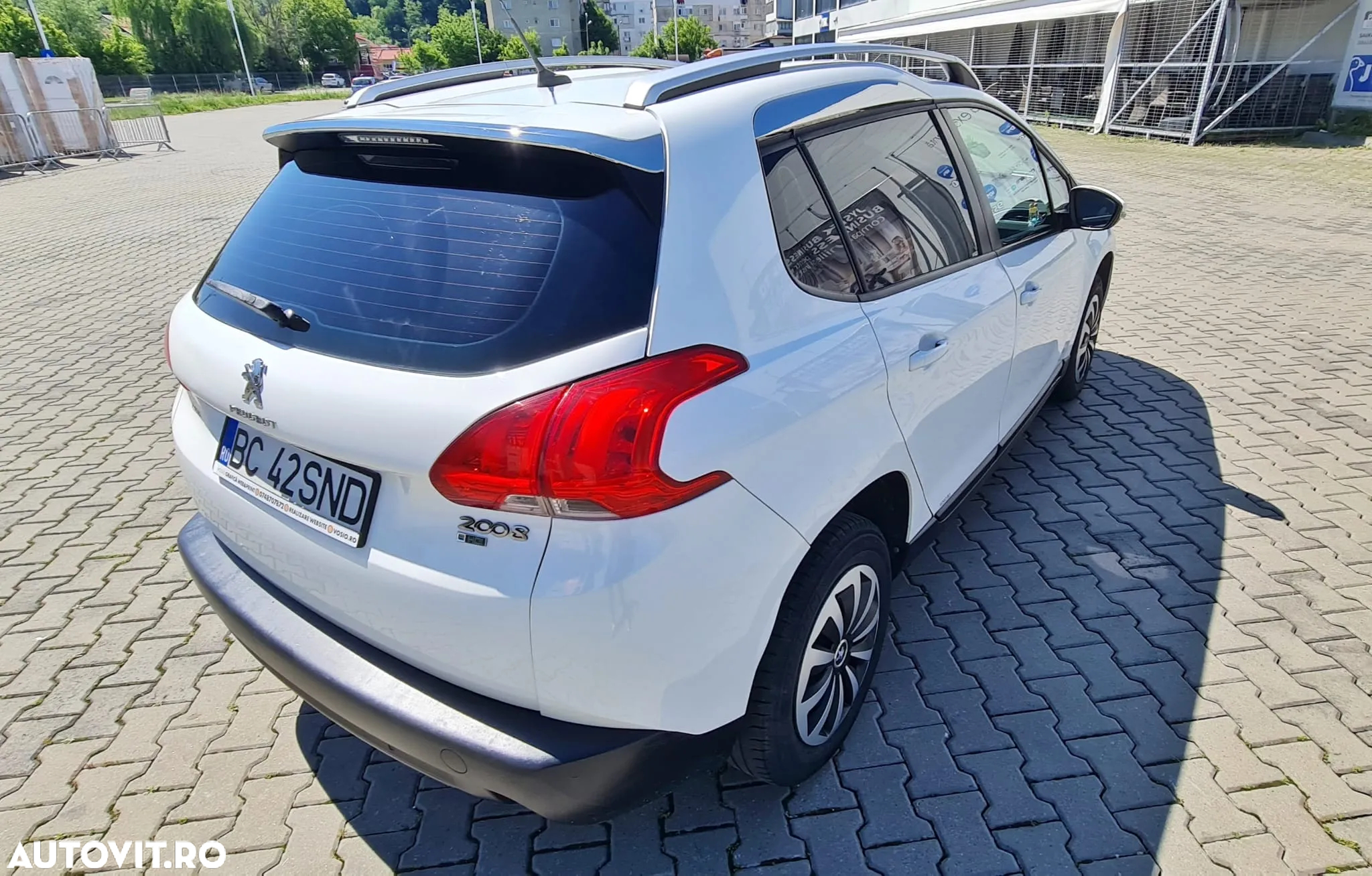 Peugeot 2008 - 7