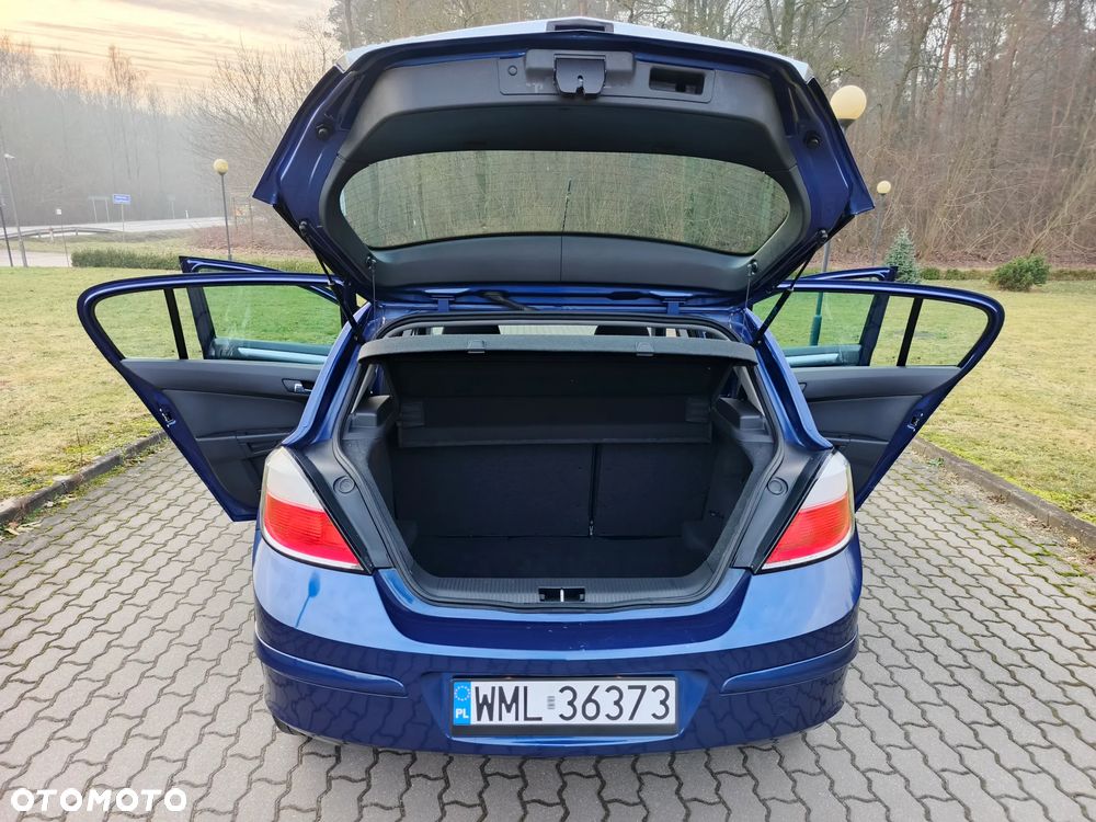 Opel Astra 1.6 Edition - 19
