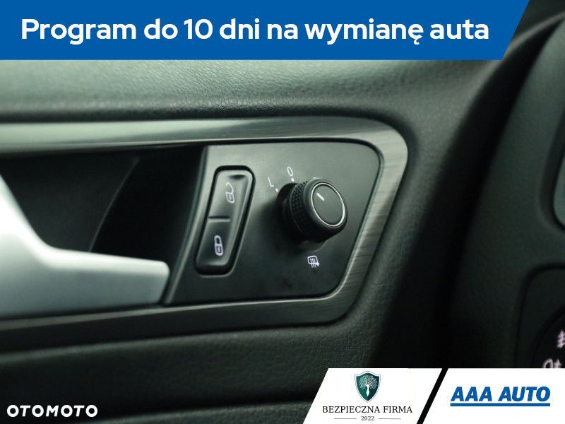 Volkswagen Golf Variant - 20