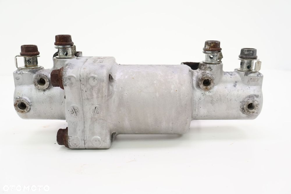 TOYOTA LAND CRUISER 200 4.5 V8 08-11 POMPA ZAWIESZENIA 49081-60010 - 2