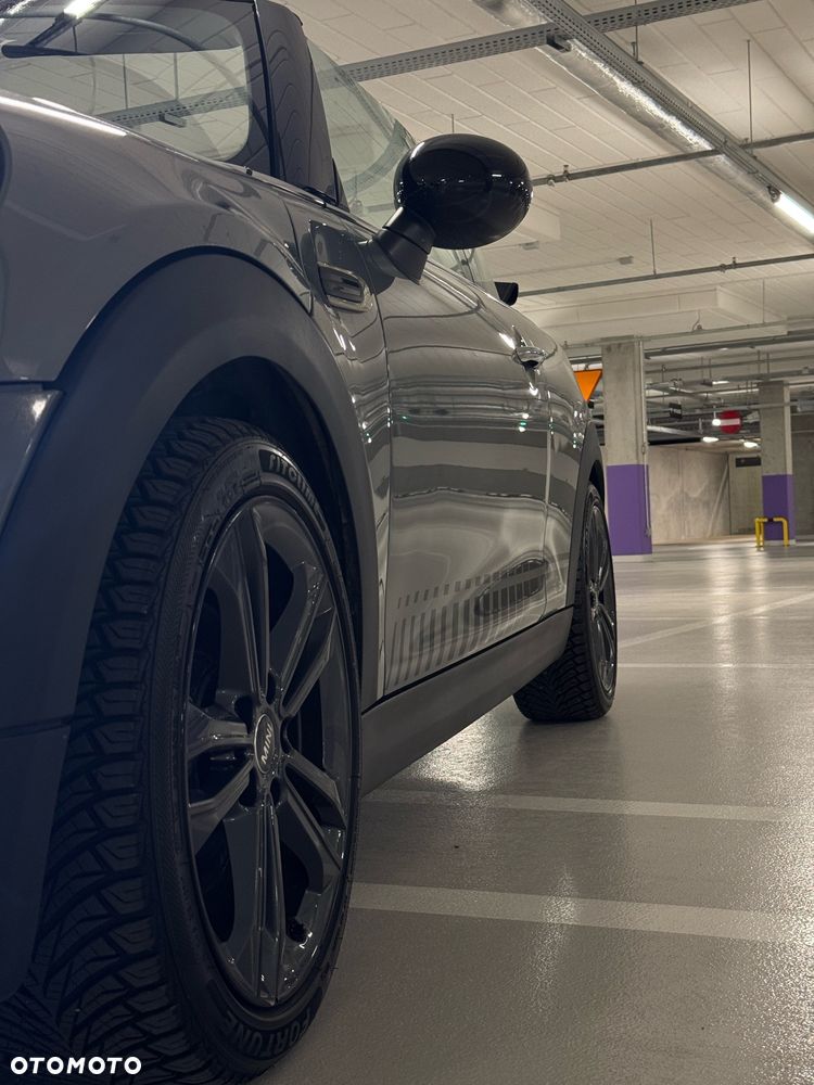 MINI Cooper Sidewalk - 13