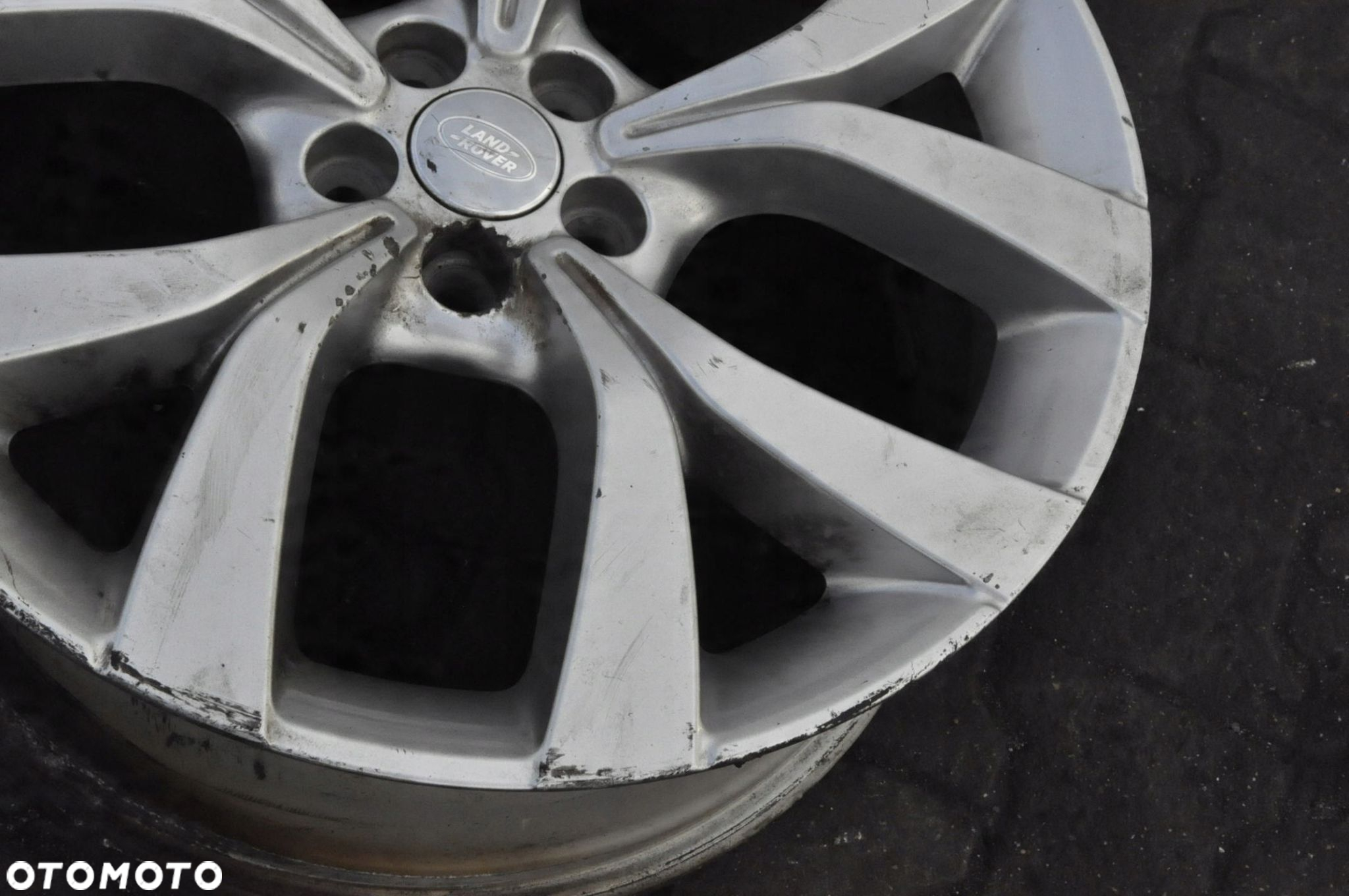 LAND ROVER EVOQUE FELGA ALUMINIOWA R20" 8J 5X108 ET40 K8D2-JA - 4