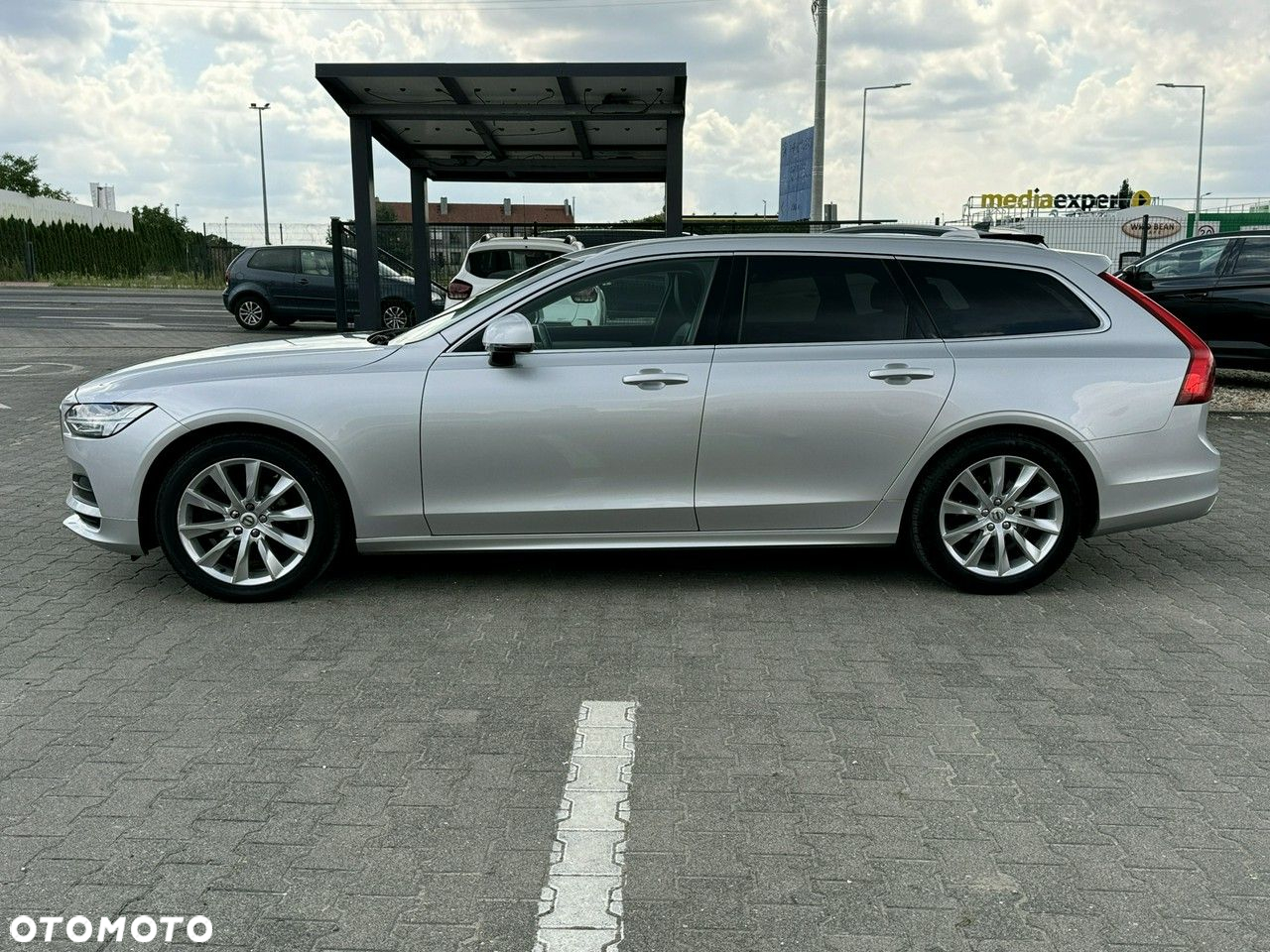 Volvo V90 - 5