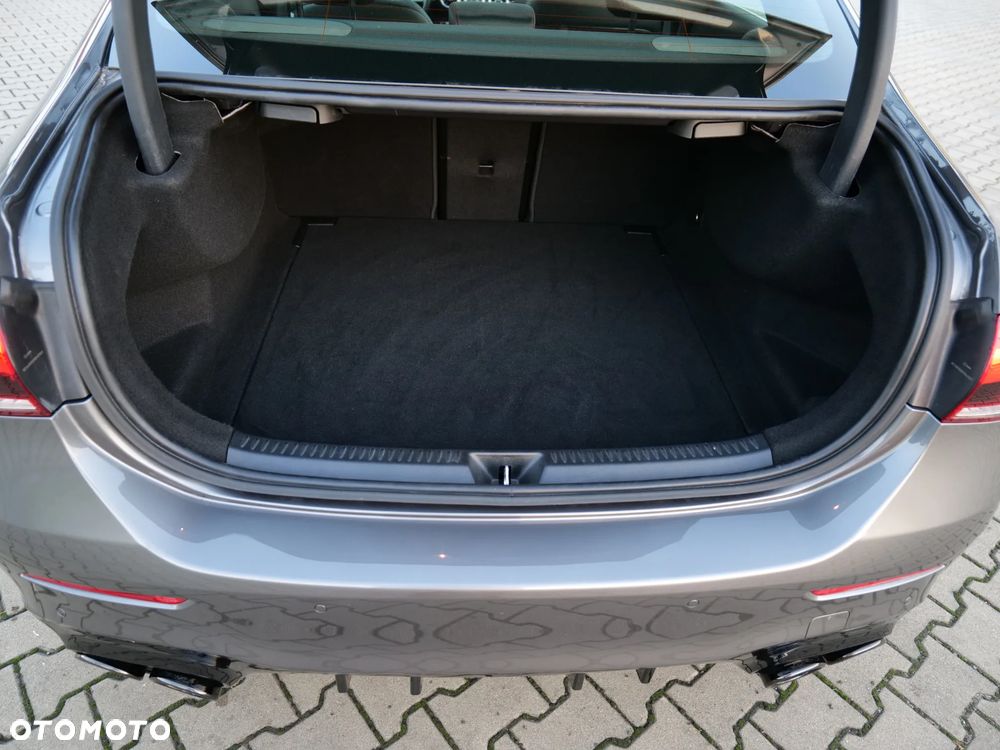 Mercedes-Benz Klasa A 220 4-Matic AMG Line 7G-DCT - 4