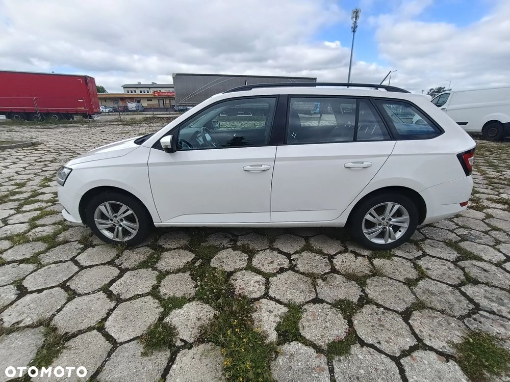 Skoda Fabia 1.0 TSI Ambition - 4