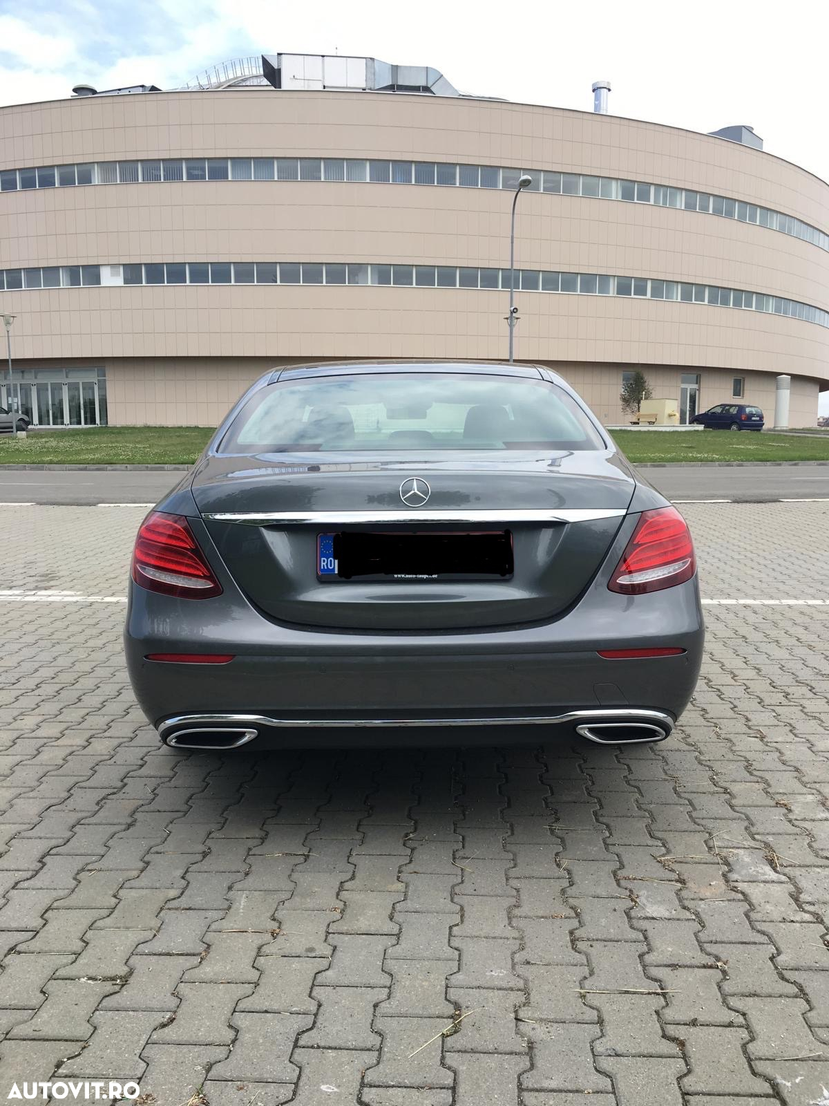 Mercedes-Benz E 220 d 9G-TRONIC - 24
