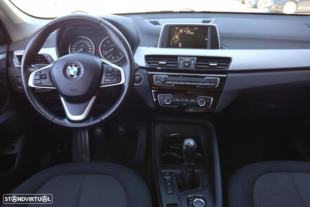 BMW X1 16 d sDrive Advantage - 17