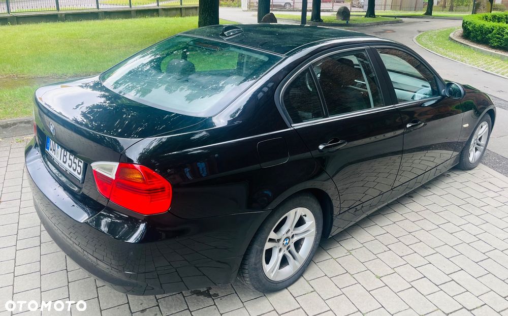 BMW Seria 3 318i Edition Sport - 14