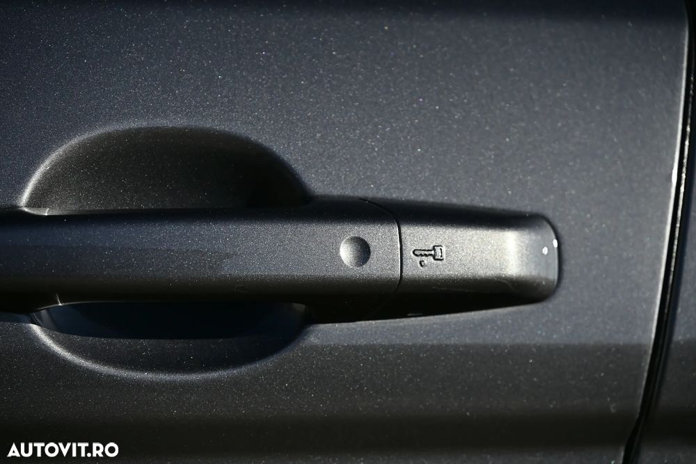 Land Rover Range Rover Evoque 2.0 D150 R-Dynamic HSE - 37