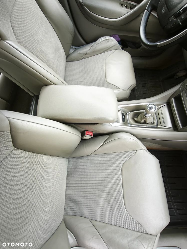 Citroën C5 2.0 HDi Exclusive - 33