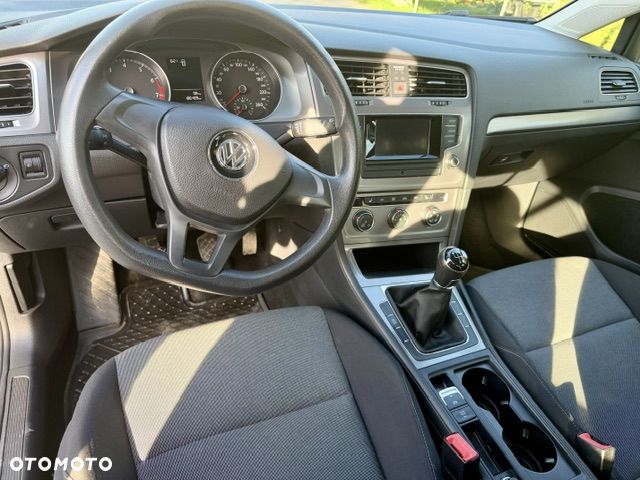 Volkswagen Golf - 8