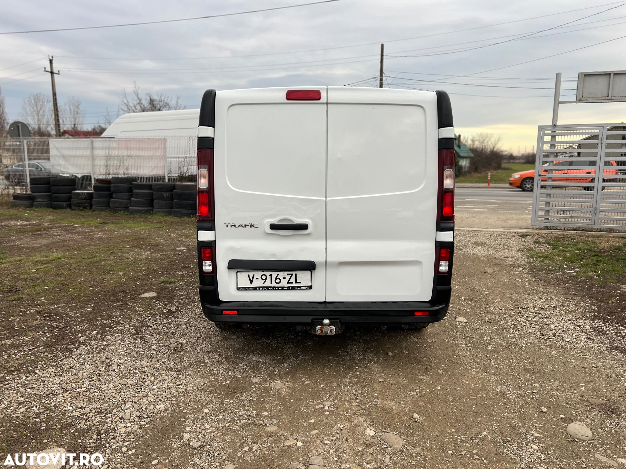 Renault TRAFIC - 6