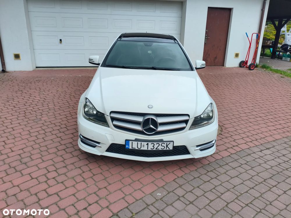 Mercedes-Benz Klasa C 250 CGI BlueEff Sport - 8