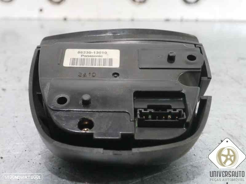 COMANDO RADIO VOLANTE TOYOTA COROLLA 2003 - 4