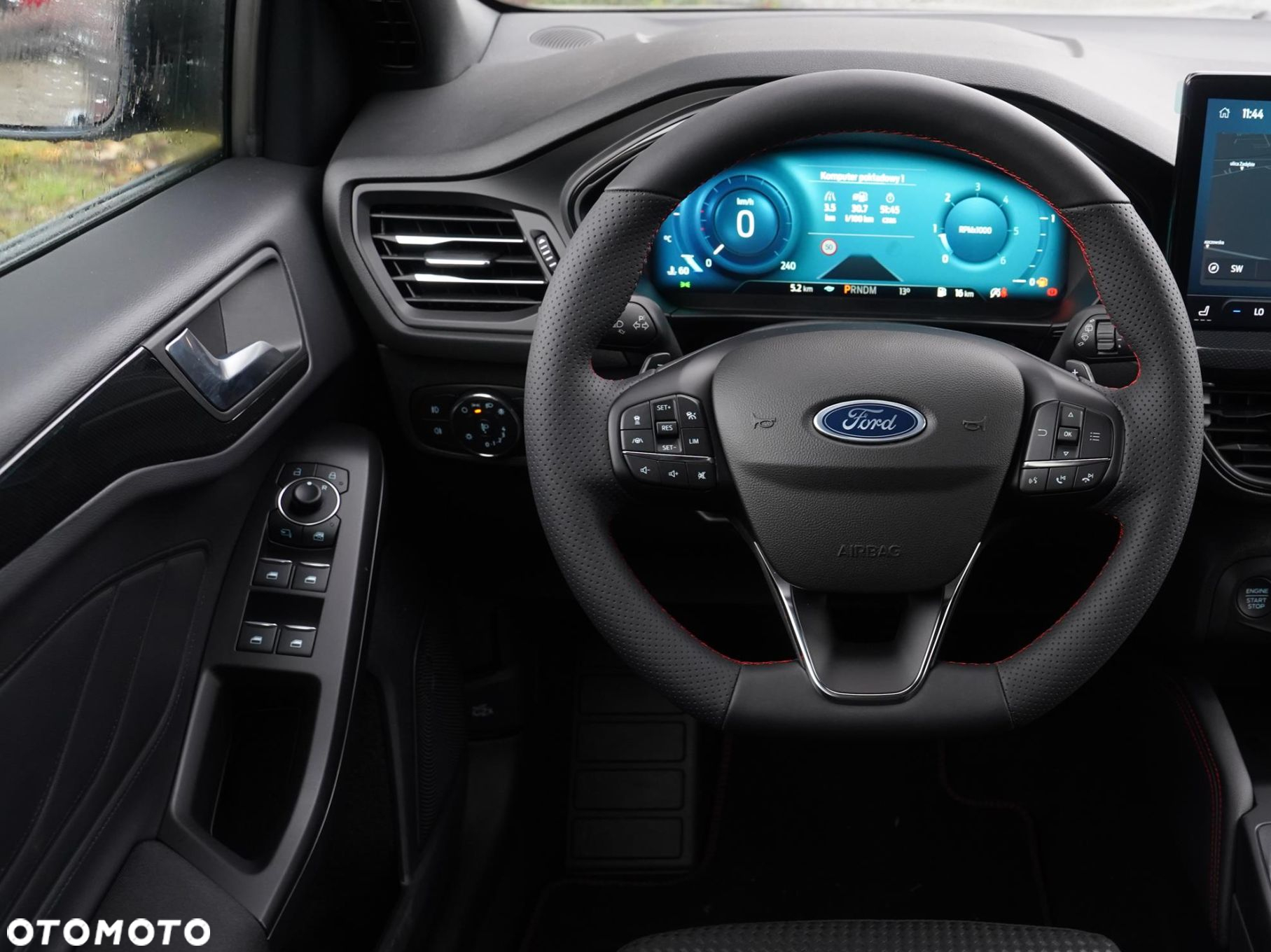 Ford Focus 1.0 EcoBoost mHEV ST-Line X - 11