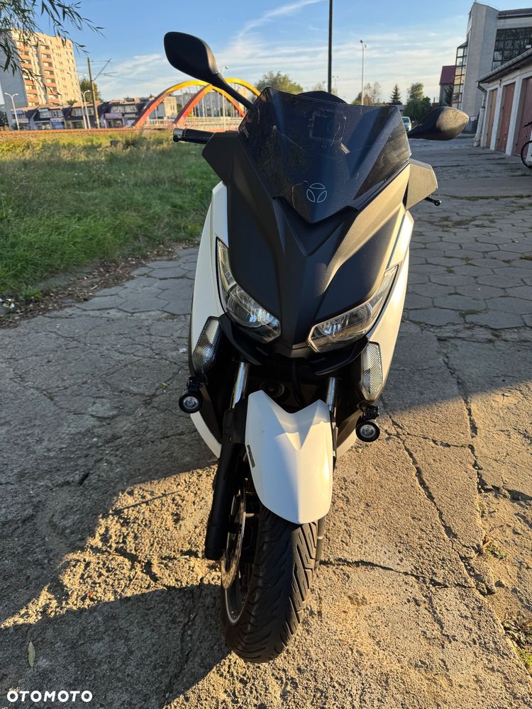 Yamaha X-max - 8