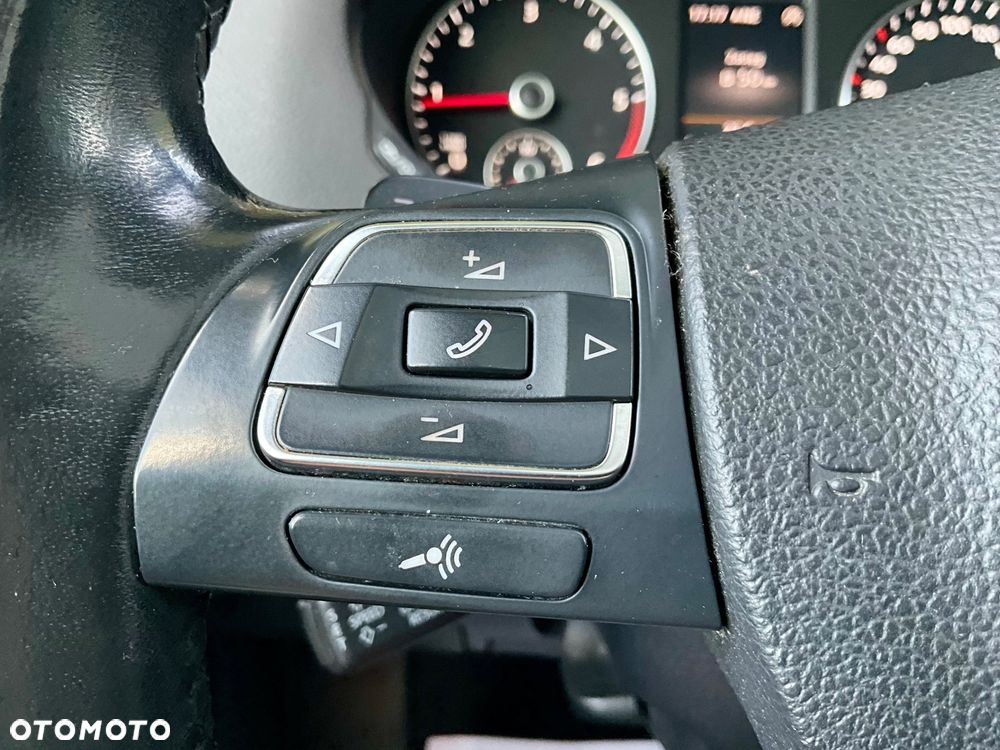 Volkswagen Sharan 2.0 TDI DSG BlueMotion Technology Highline - 25