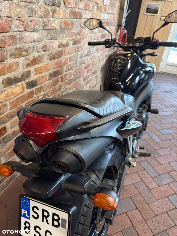 Yamaha FZ6 - 15