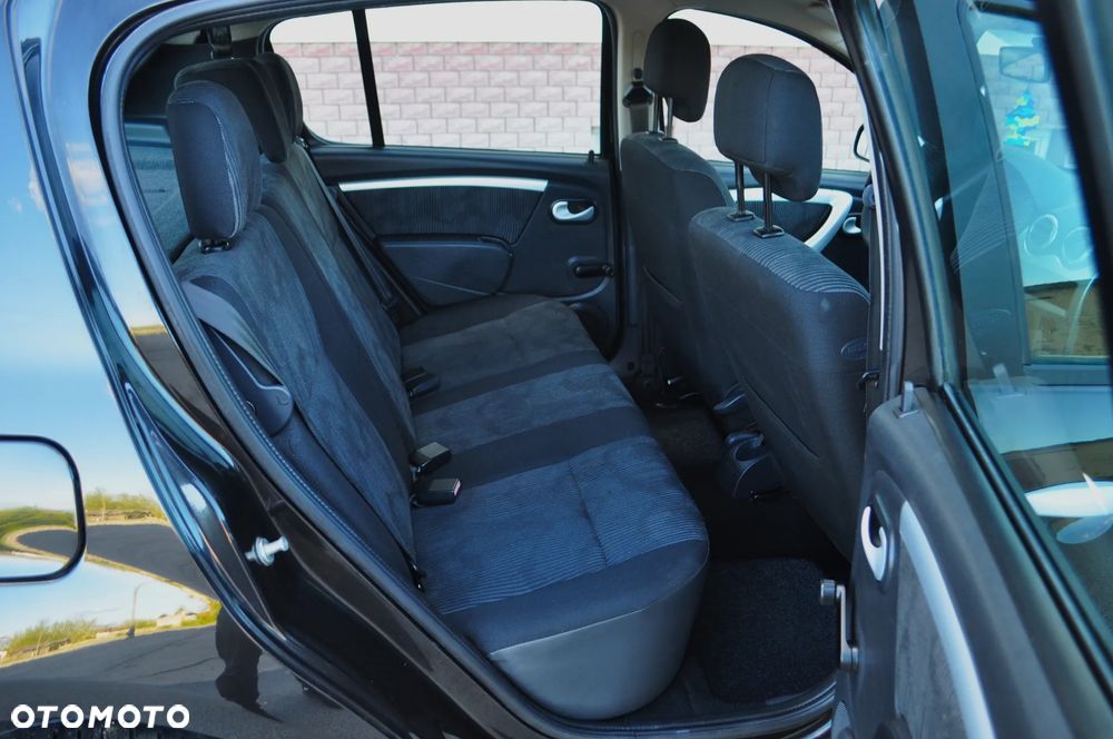 Dacia Sandero 1.2 16V - 24