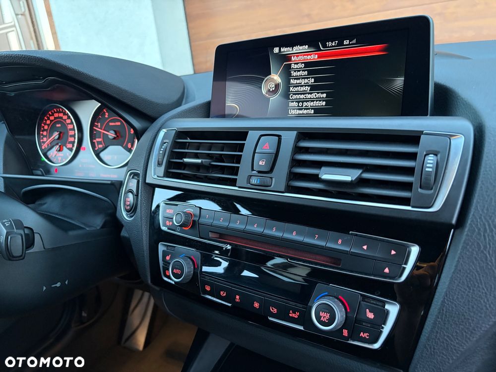 BMW Seria 1 120d xDrive Edition M Sport Shadow - 11