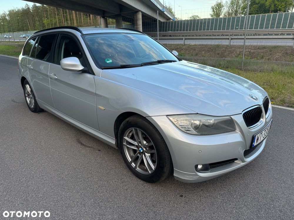 BMW Seria 3 320d DPF Edition Exclusive - 13