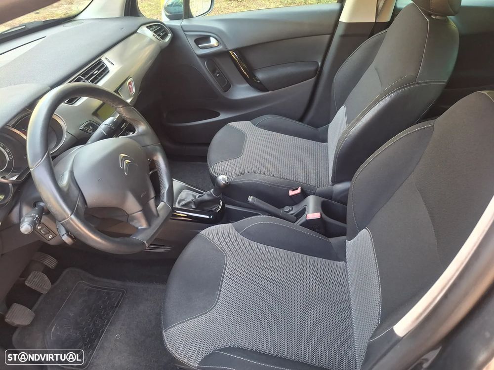 Citroën C3 1.4 HDi Exclusive 99g - 11