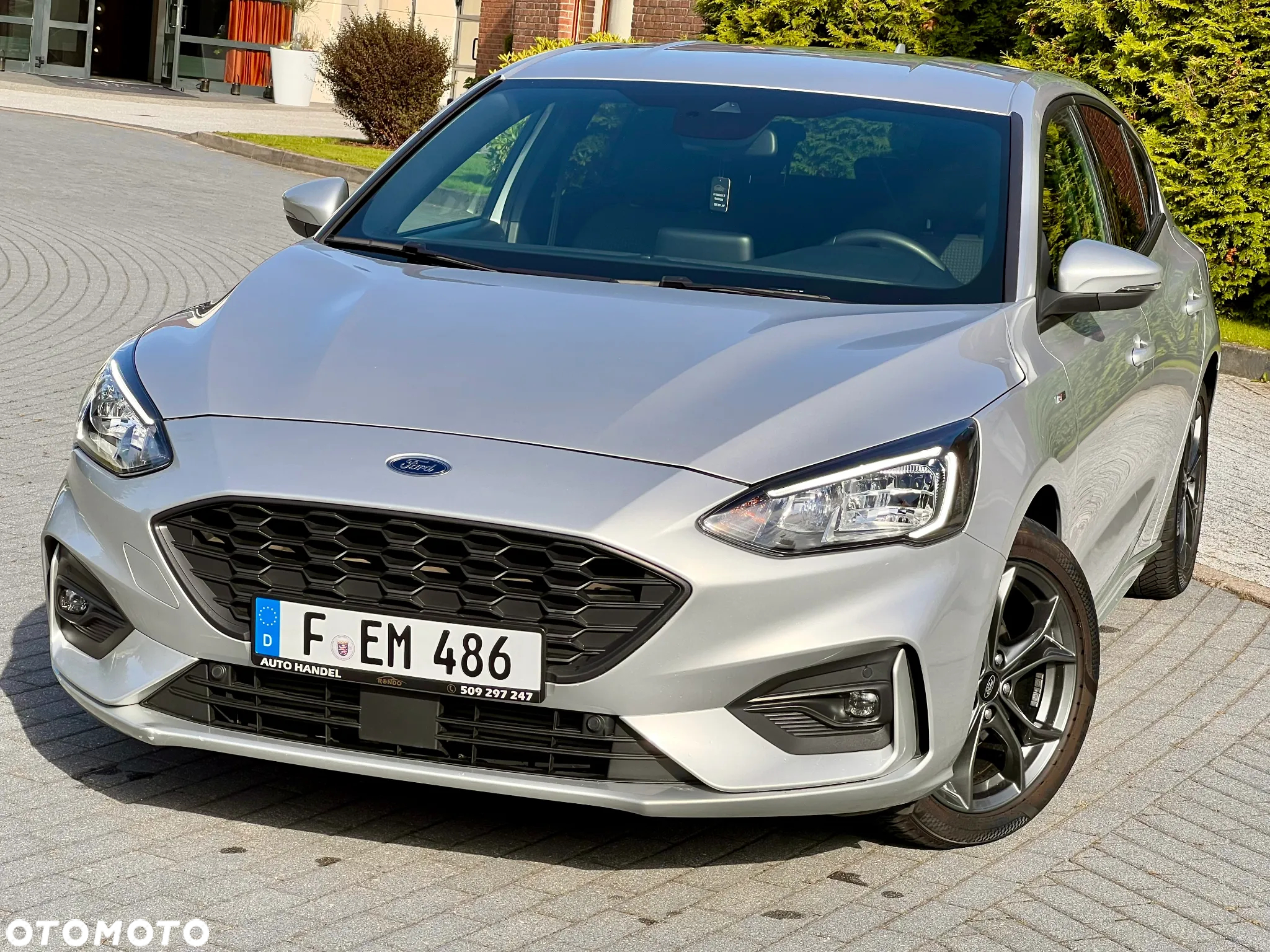 Ford Focus 1.0 EcoBoost Hybrid ST-LINE X - 5