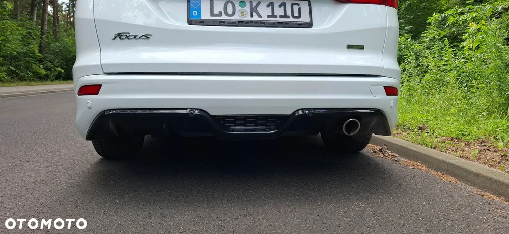 Ford Focus 1.5 EcoBoost ST-Line - 11