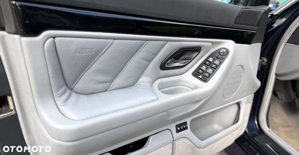 BMW Seria 7 - 15